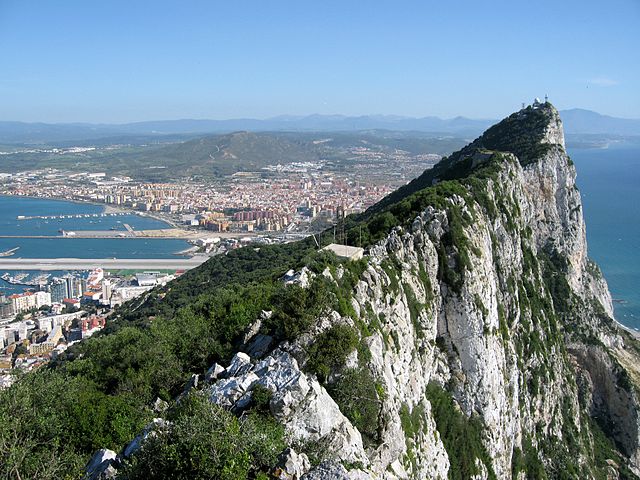 640px-Gibraltar_Rock_01
